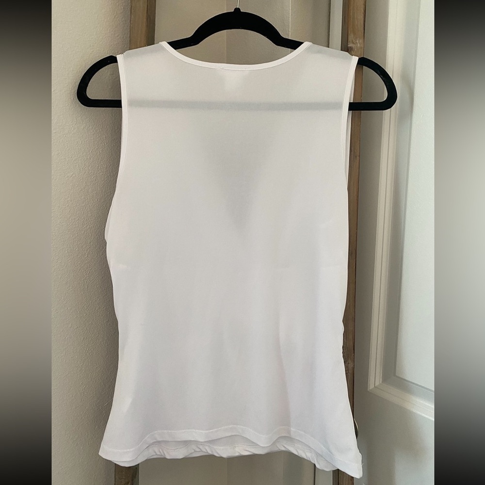 NWOT - VENUS White Sleeveless Top - Size Large - Picture 2 of 3